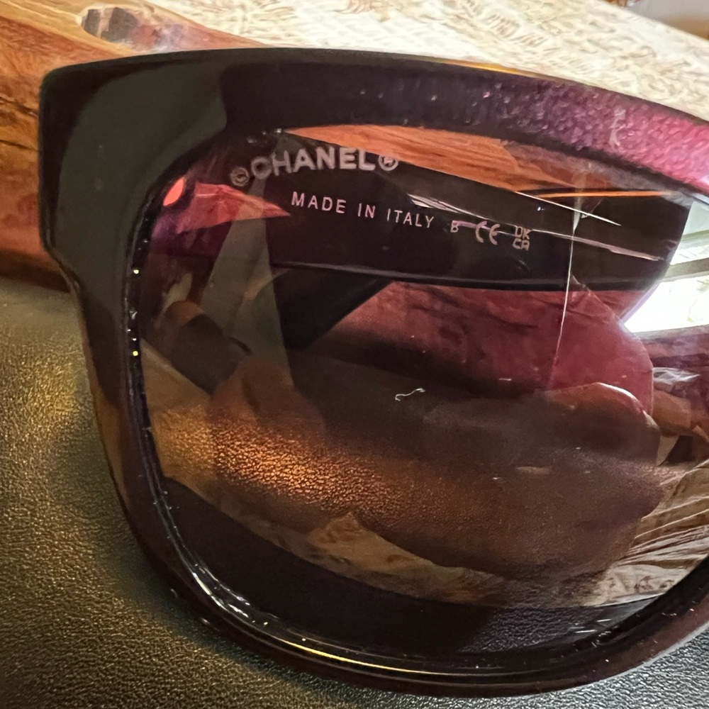 CHANEL Women's Sunglasses - Bordeaux Gray with Purple Lenses - Picture 8 of 8